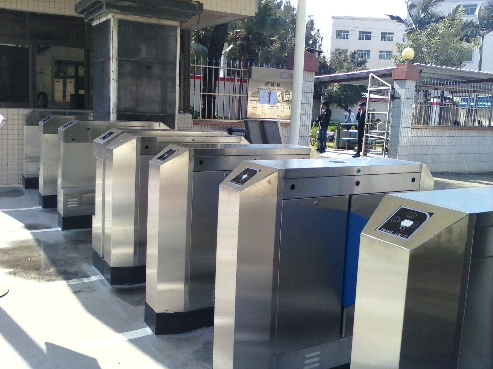 1584065029316922.jpg 門禁機(jī)4.jpg